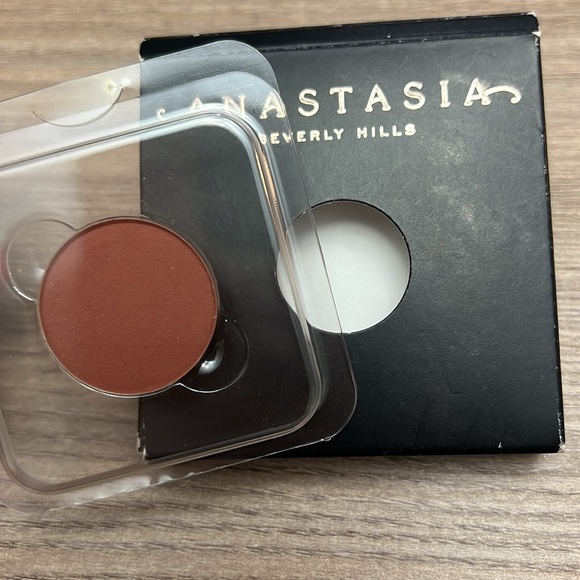 Anastasia Eyeshadow Single Blazing NEW - Picture 3 of 4